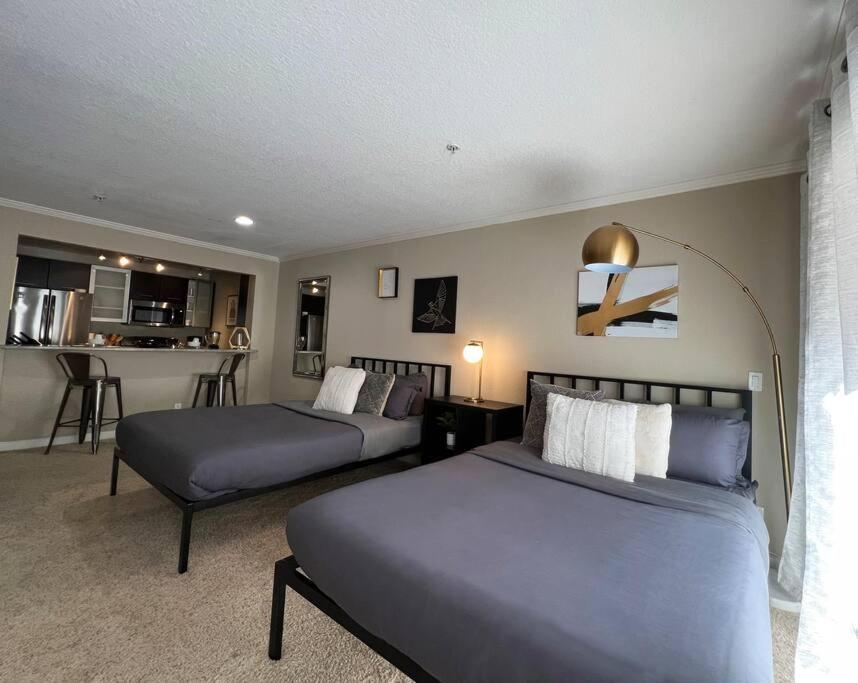 Hollywood Awesome Stay Free Parking ลอสแอนเจลิส ภายนอก รูปภาพ