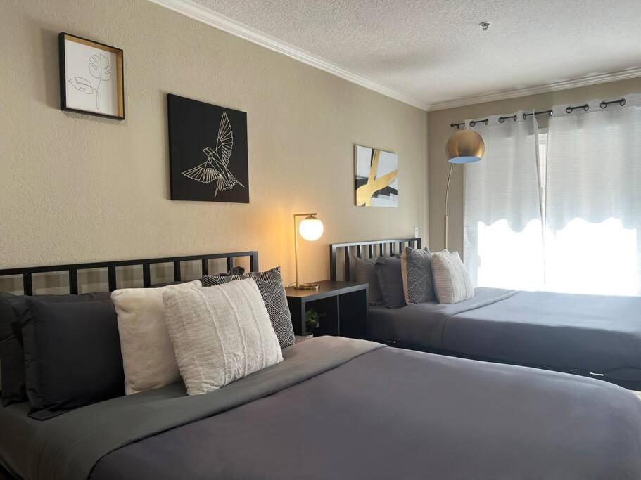 Hollywood Awesome Stay Free Parking ลอสแอนเจลิส ภายนอก รูปภาพ